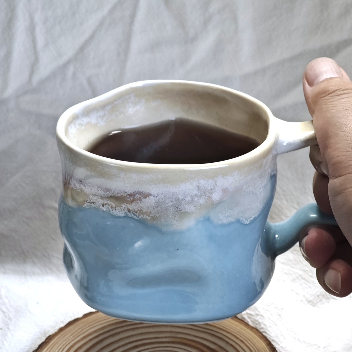 Curvy shaped coffee mugs, Friendship gift