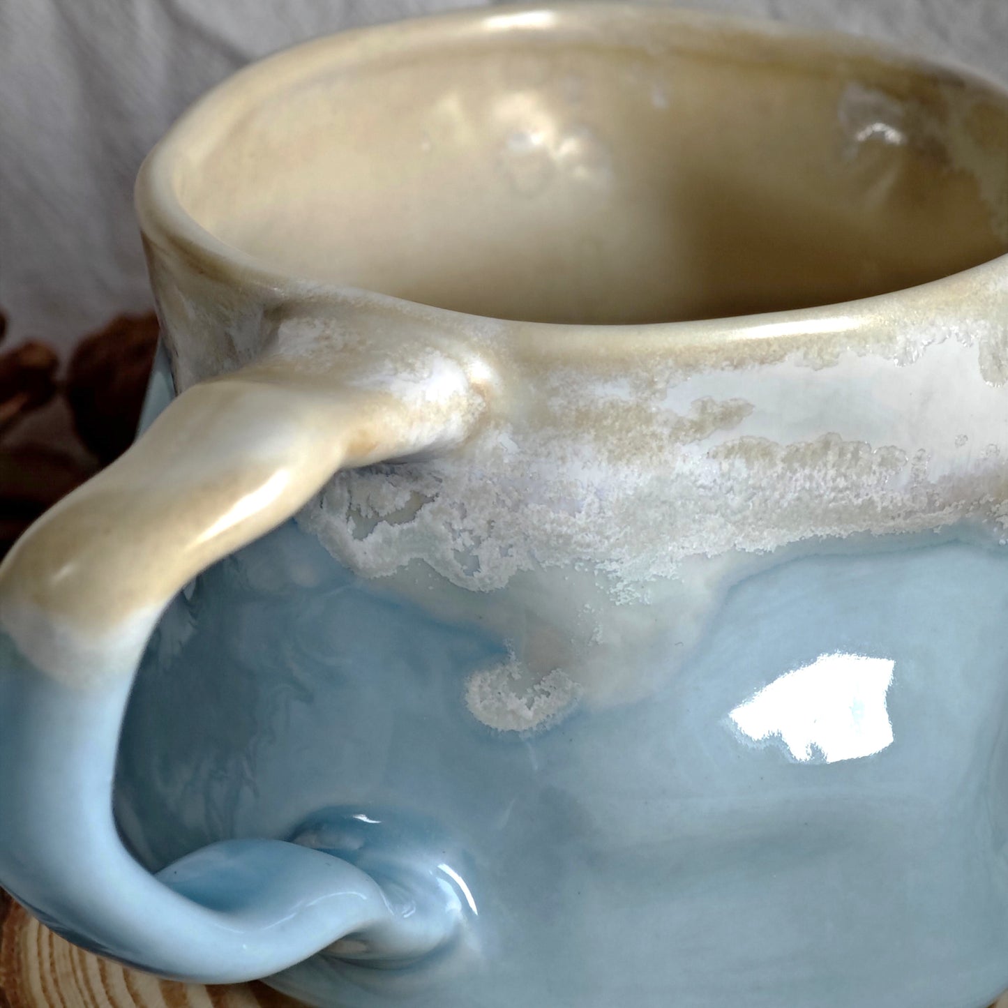Curvy shaped coffee mugs, Friendship gift