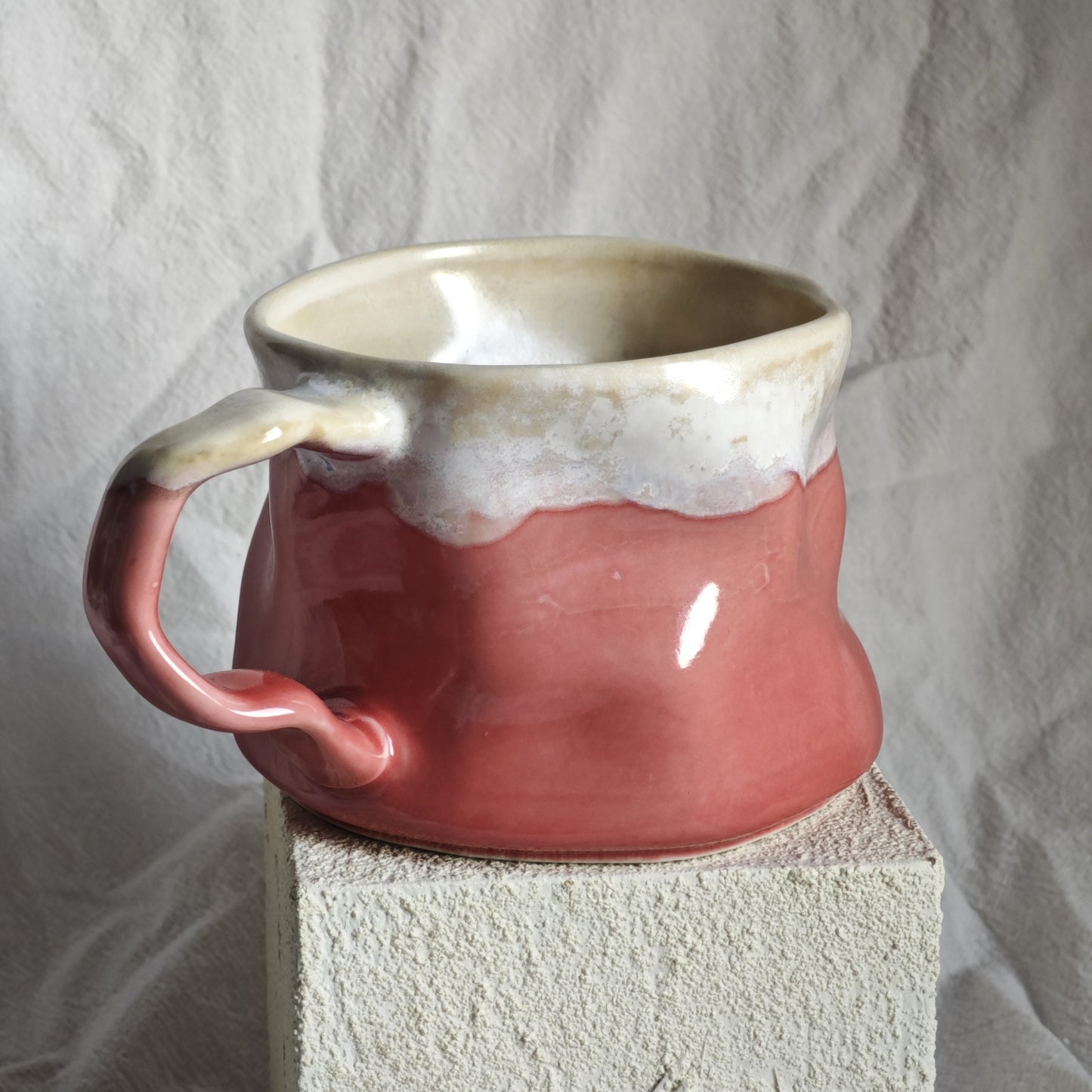 Curvy shaped coffee mugs, Friendship gift